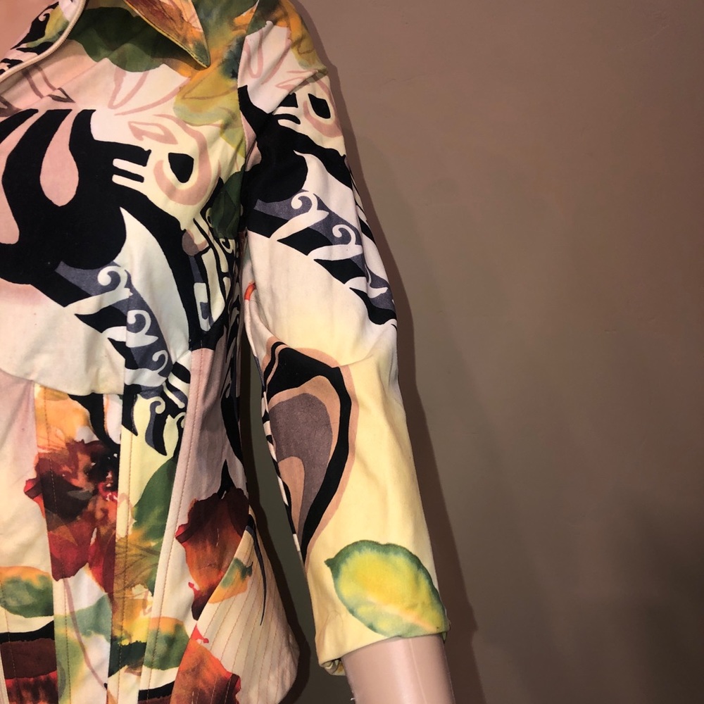 Designer jacket. - Picture 3 of 8